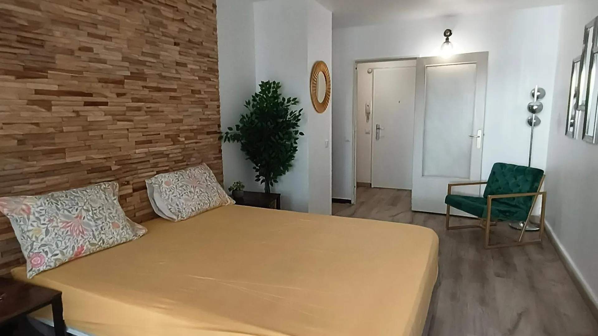 Cosy Studio Marseille Apartment